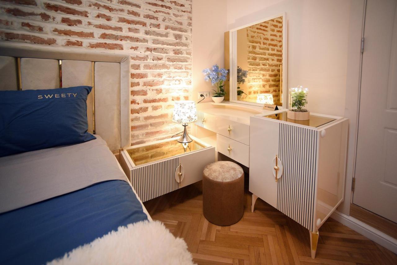 City Lux Hotel Tbilisi ภายนอก รูปภาพ