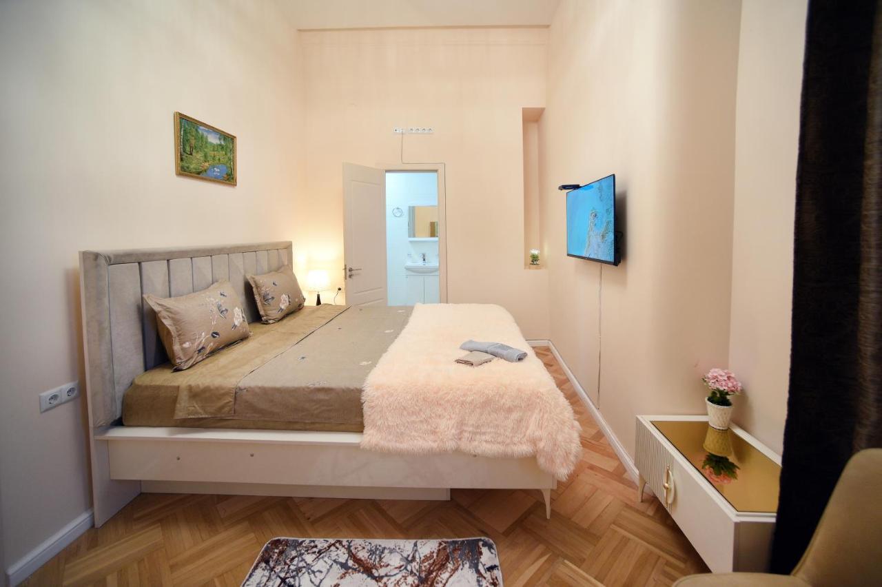 City Lux Hotel Tbilisi ภายนอก รูปภาพ