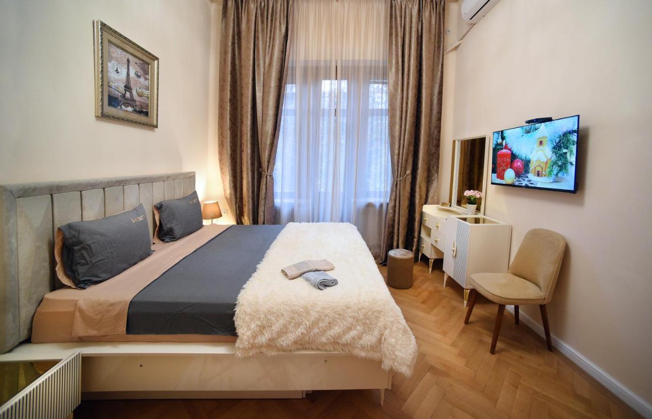 City Lux Hotel Tbilisi ภายนอก รูปภาพ